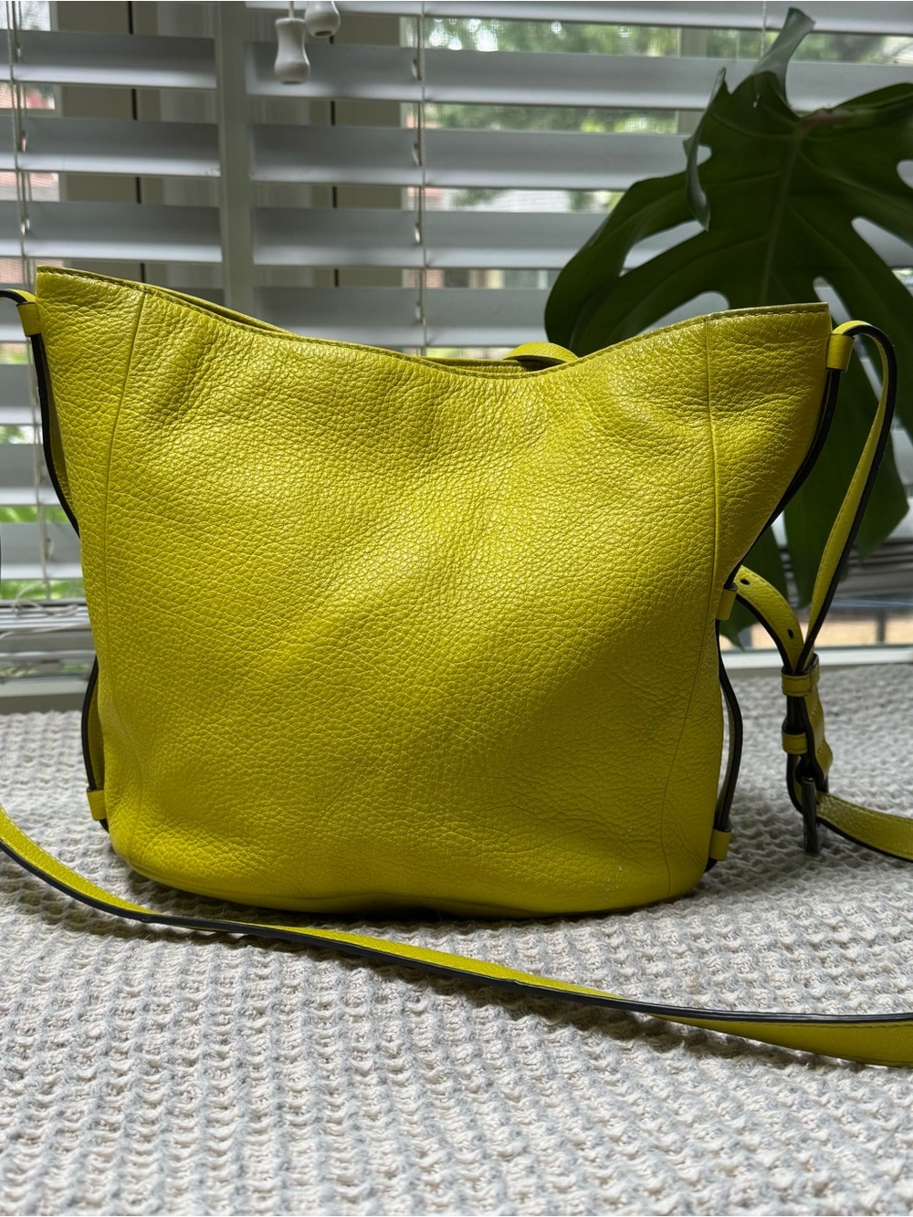 Aimee Kestenberg Lemon Yellow Pebbled Leather Crossbody - Picture 4 of 11